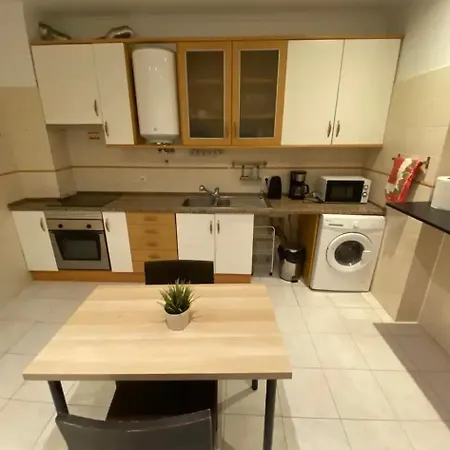 Apolonia Apartman *